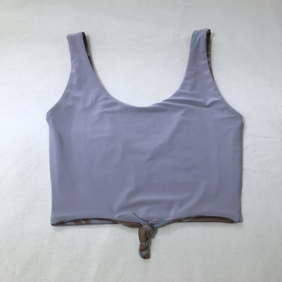 Reversible Yoga Crop Top - Picture 3 of 4